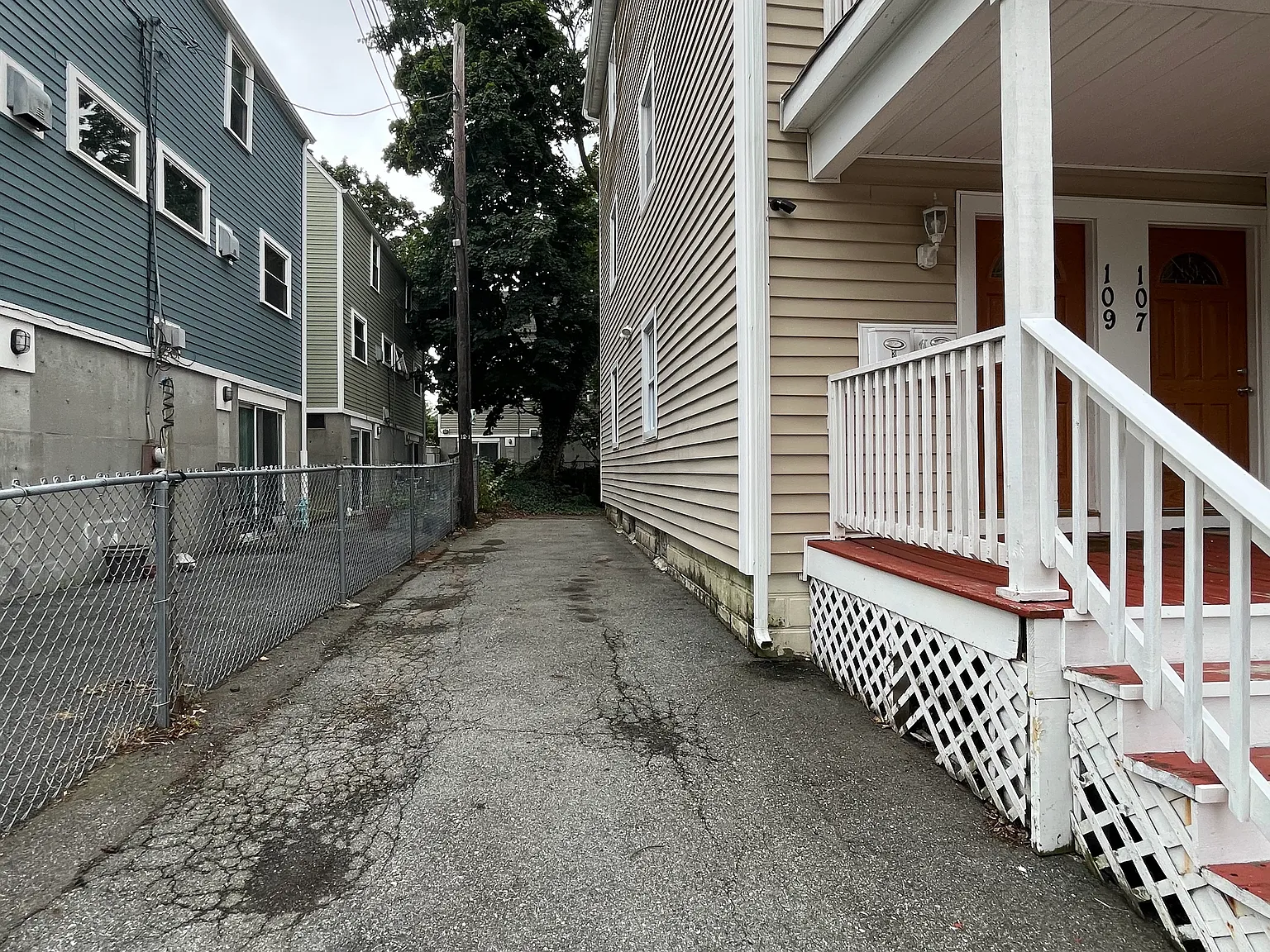 2 bed, 900 sqft, $1,925 — Photo 2