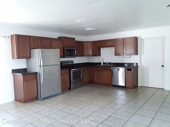 2nd image of 8 Kaikane Pl APT A