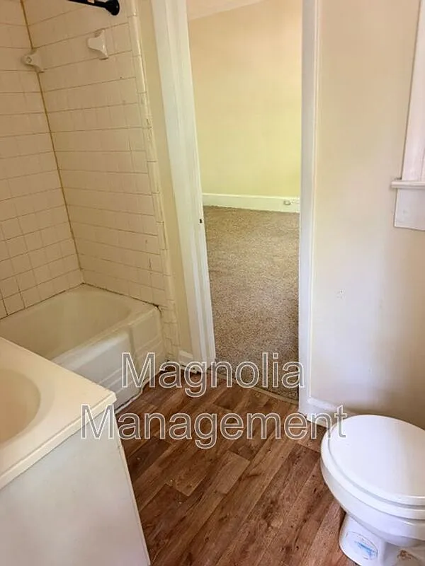 2 bed, 1.0 bath, $675 — Photo 4