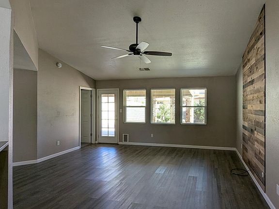 4th image of 6109 Flor Del Sol Pl NW