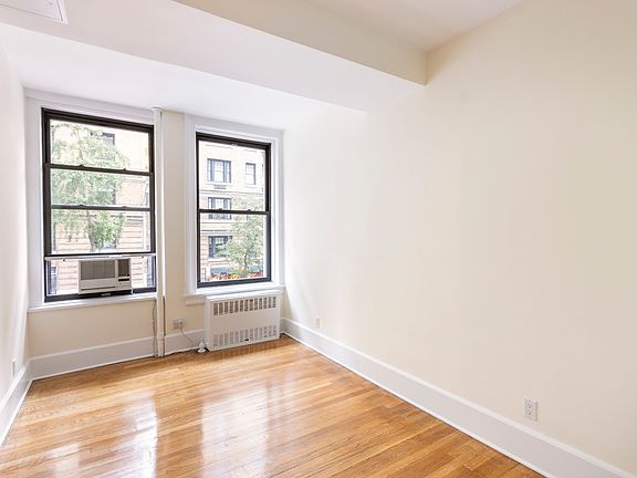 4th image of 1100 Madison Ave APT 2D