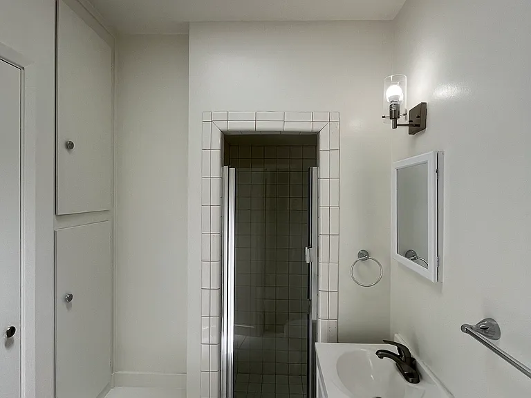 3375 22nd St #4 — Photo 2