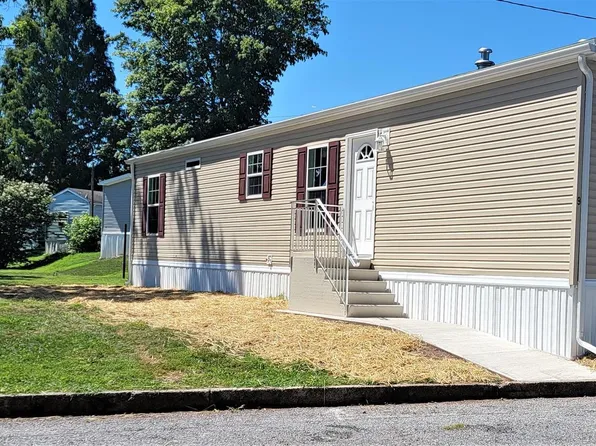 9 John Ave, Birdsboro, PA 19508