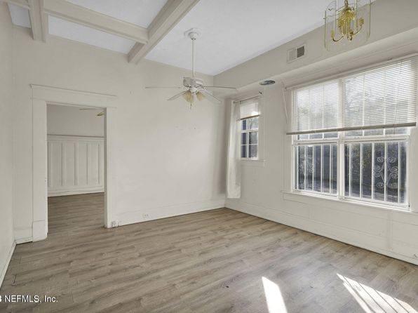 jacksonville-florida-154602078 picture