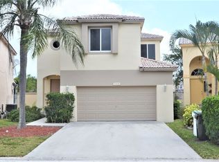 5204 Eagle Cay Way, Pompano Beach, FL 33073