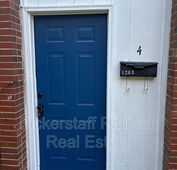 1263 Cedar Ave #4 — Photo 1