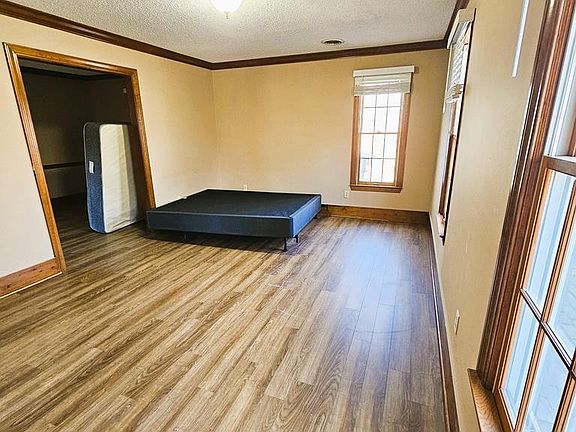 5th image of 5861 Timber Creek Ln
