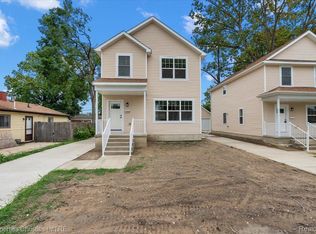 27828 Groveland St, Madison Heights, MI 48071