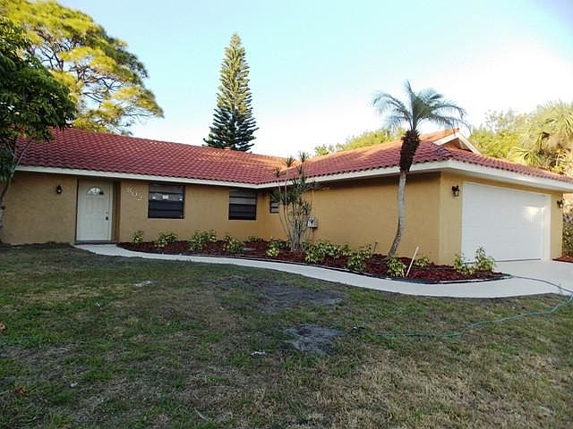 1st image of 802 NW Bayshore Boulevard