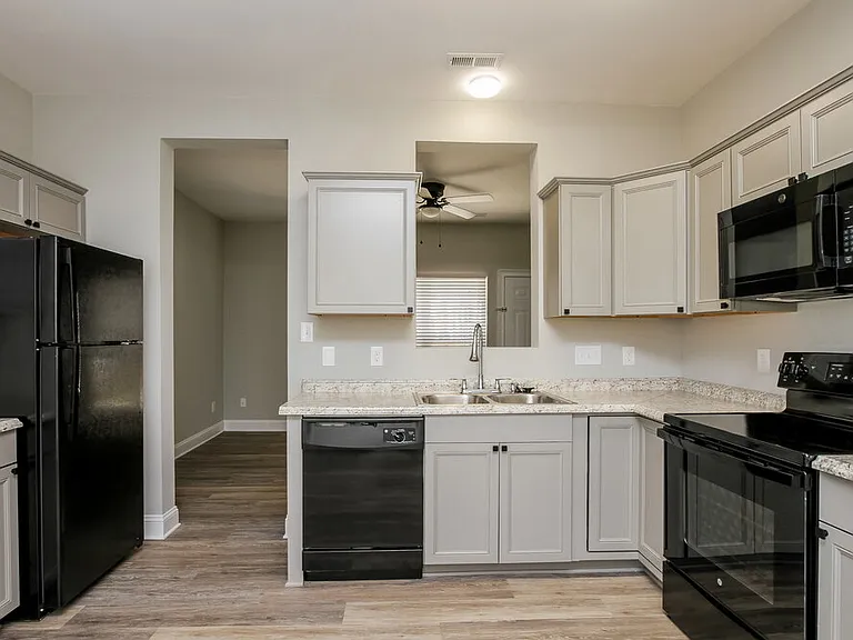7728 Royal Park Ln — Photo 6