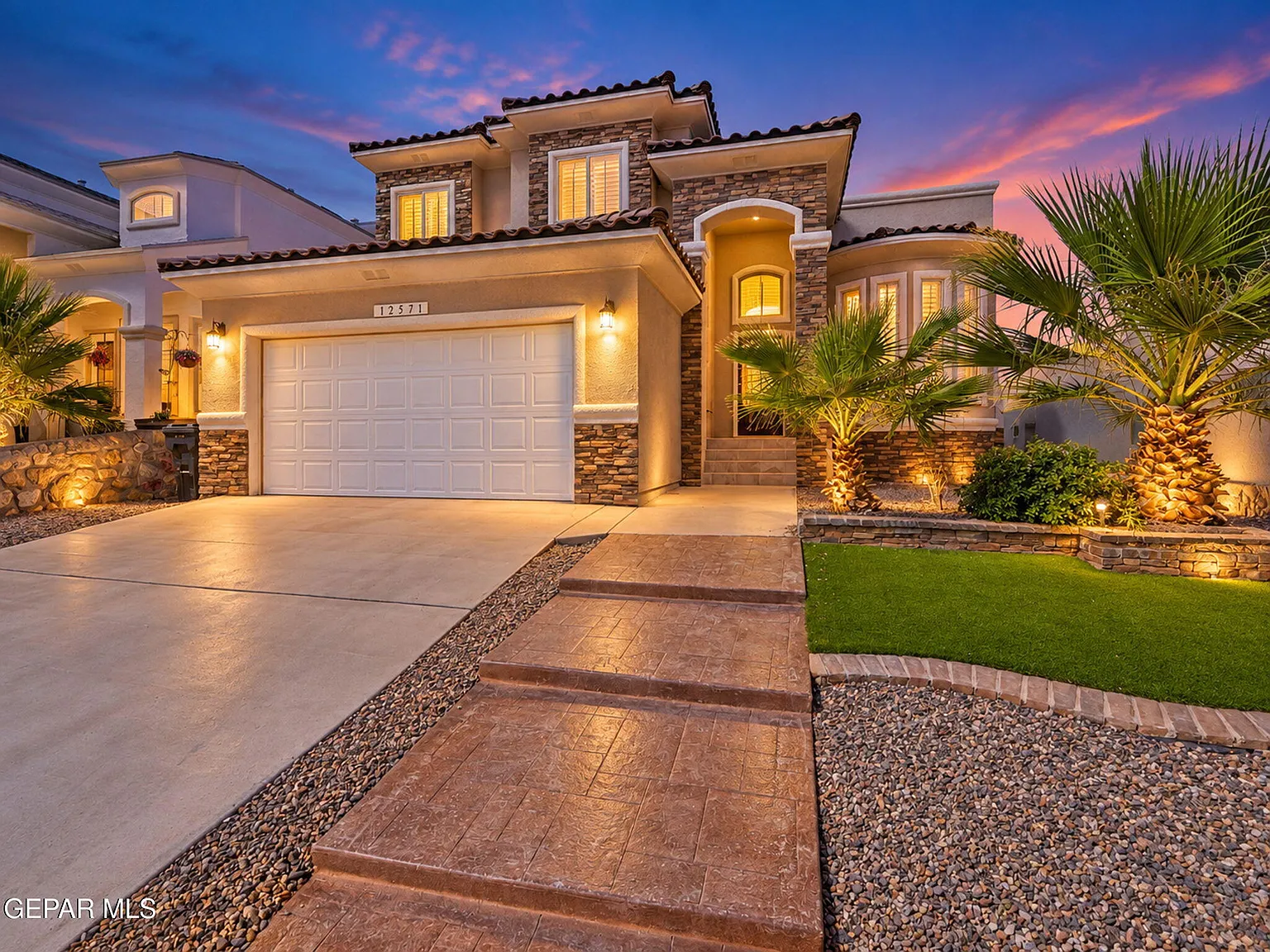 4 bed, 3.0 bath, 2373 sqft, $2,700 — Photo 4