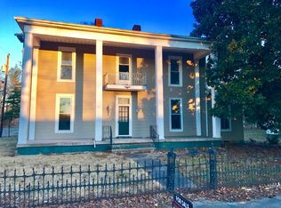 721 Main St, Grandview, IN 47615