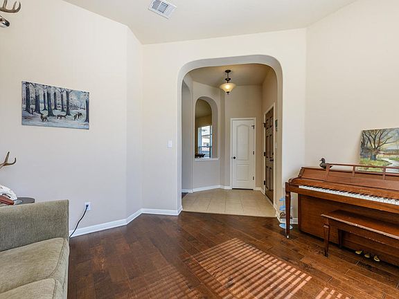 5th image of 500 Purtis Creek Ln