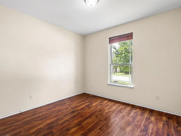 1244 Yellow Iris Rd — Photo 13