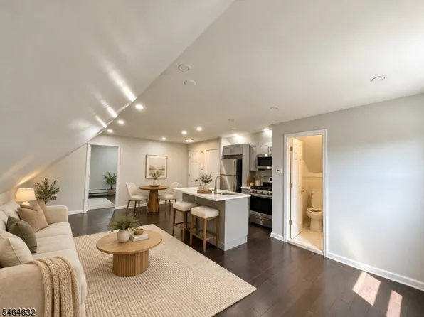 200 N 6th St, Newark, NJ 07107
