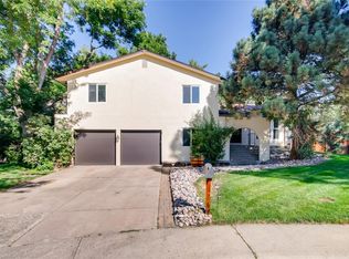 2561 S Brentwood Ct, Lakewood, CO 80227