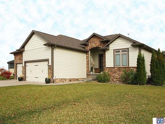 2nd image of 6302 Artisan Way
