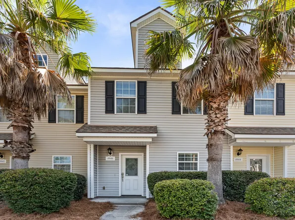 4946 Date Palm Dr, North Charleston, SC 29418