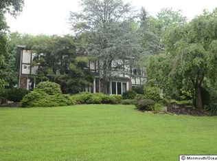 123 University Dr, Lincroft, NJ