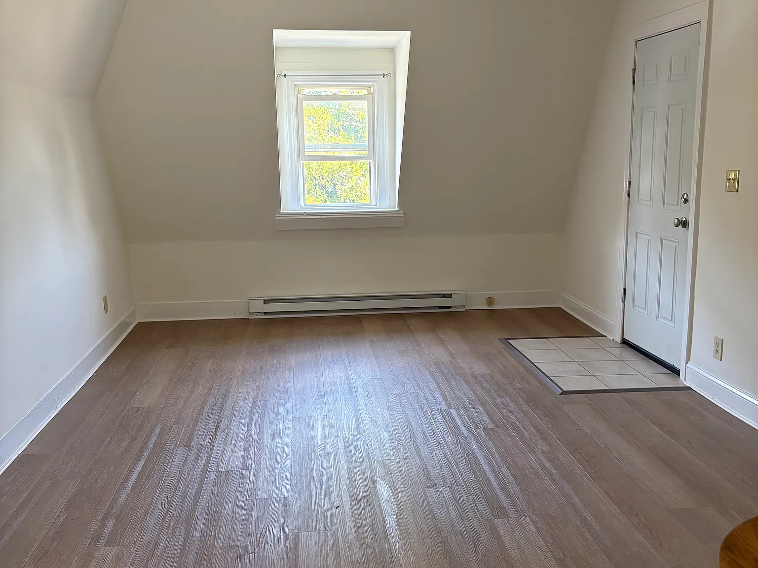 2 bed, 750 sqft, $1,700 — Photo 3