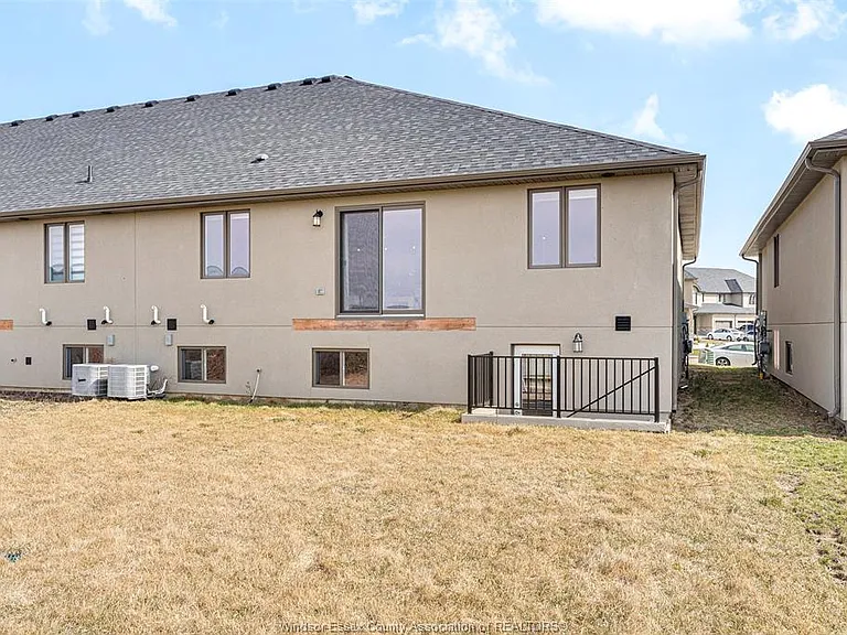 113 Reed St — Photo 32