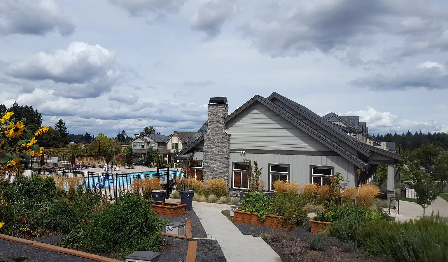 3 bed, 2.5 bath, 1530 sqft, $3,195 — Photo 3