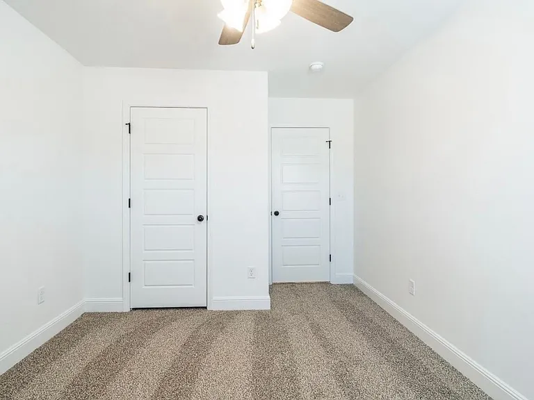 2161 Wildflower Dr — Photo 14