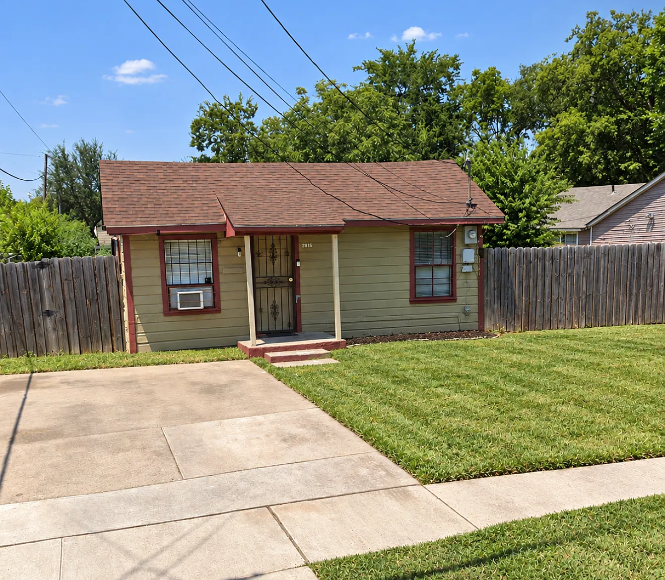 4 bed, 2.0 bath, 1080 sqft, $1,500 — Photo 1
