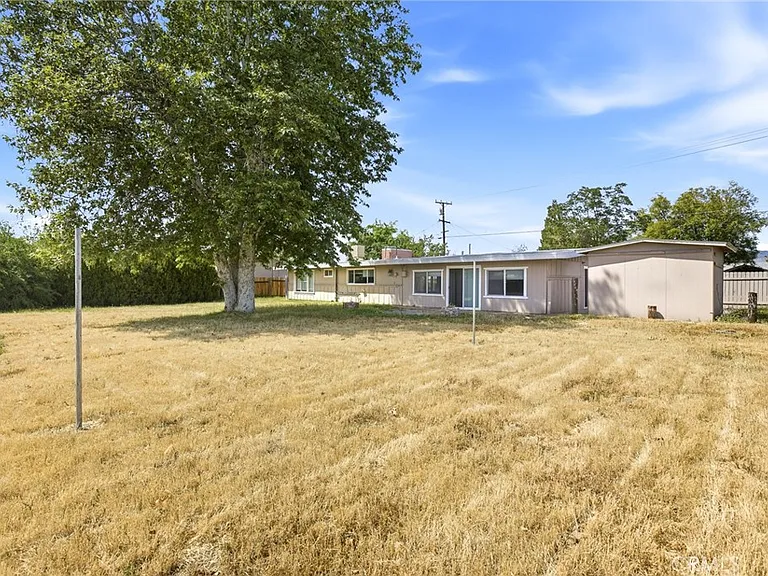 40861 Whittier Ave — Photo 26