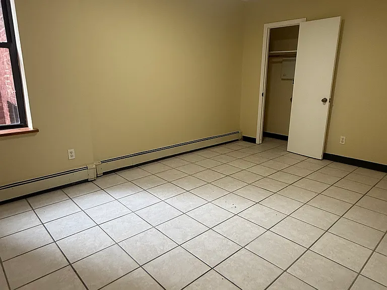 76 Caryl Ave #2E — Photo 6