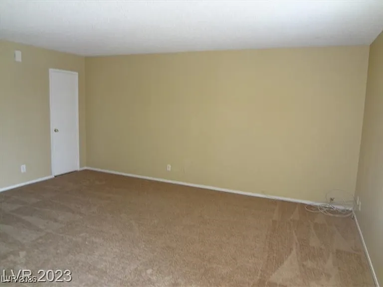 5456 Cabeza Dr #B — Photo 6