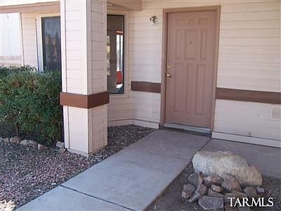 1st image of 5957 S Pin Oak Dr