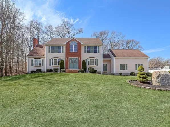 98 Peterson Ave, Brockton, MA 02302