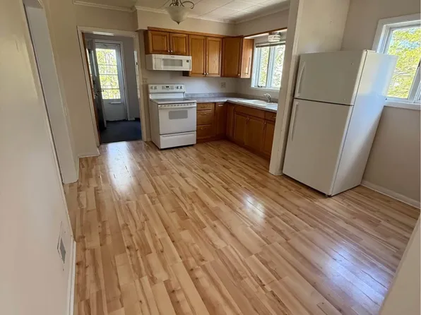 1917 S 97th St, West Allis, WI 53227