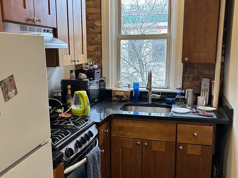 13 Haviland St #1W — Photo 4