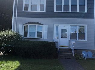 2 Trent Rd, Worcester, MA 01604