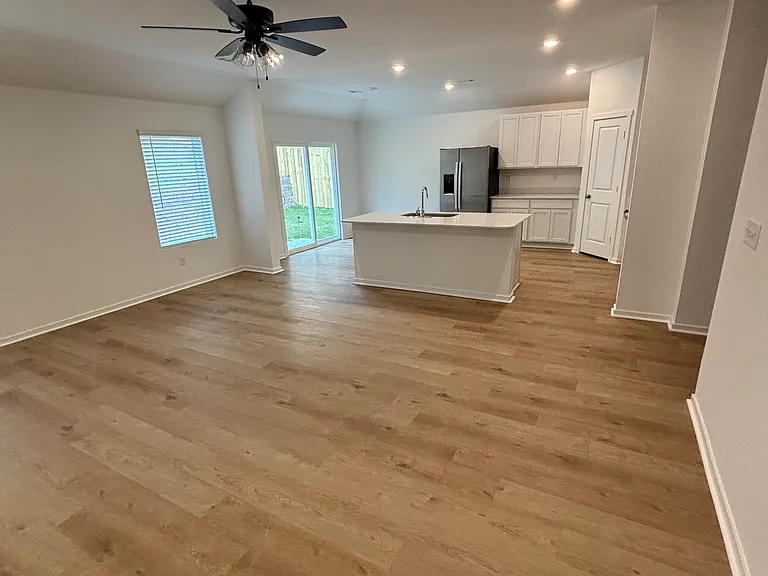 2325 Sam Tillery Dr — Photo 3