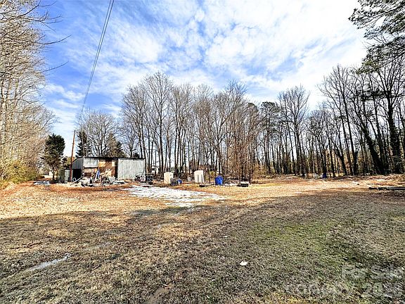 5th image of 2370 Briggs Rd