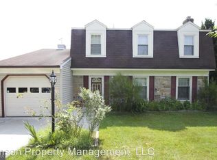 1645 Sadlers Wells Dr, Herndon, VA 20170