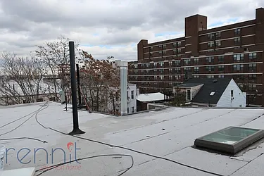 Rented by Rennit Inc.