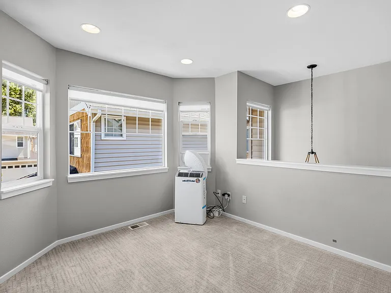 205 Newport Way NW #C1 — Photo 21