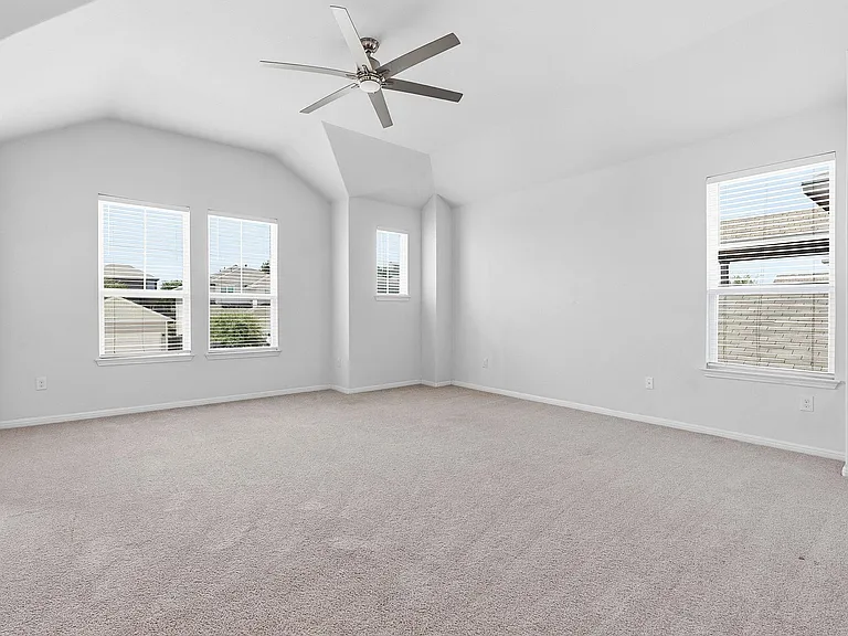 10221 Forest Grove Dr — Photo 14