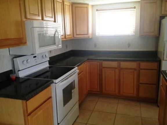 2nd image of 7645 Cypress Knoll Dr