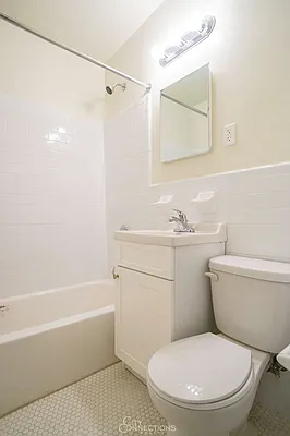 Rented by City Connections Realty | media 18