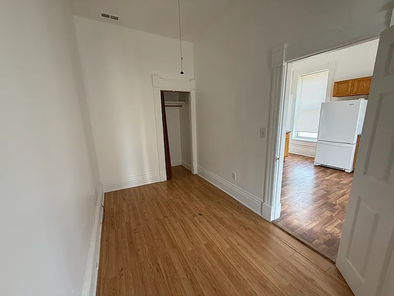 1033 S Oakley Blvd #2F — Photo 6