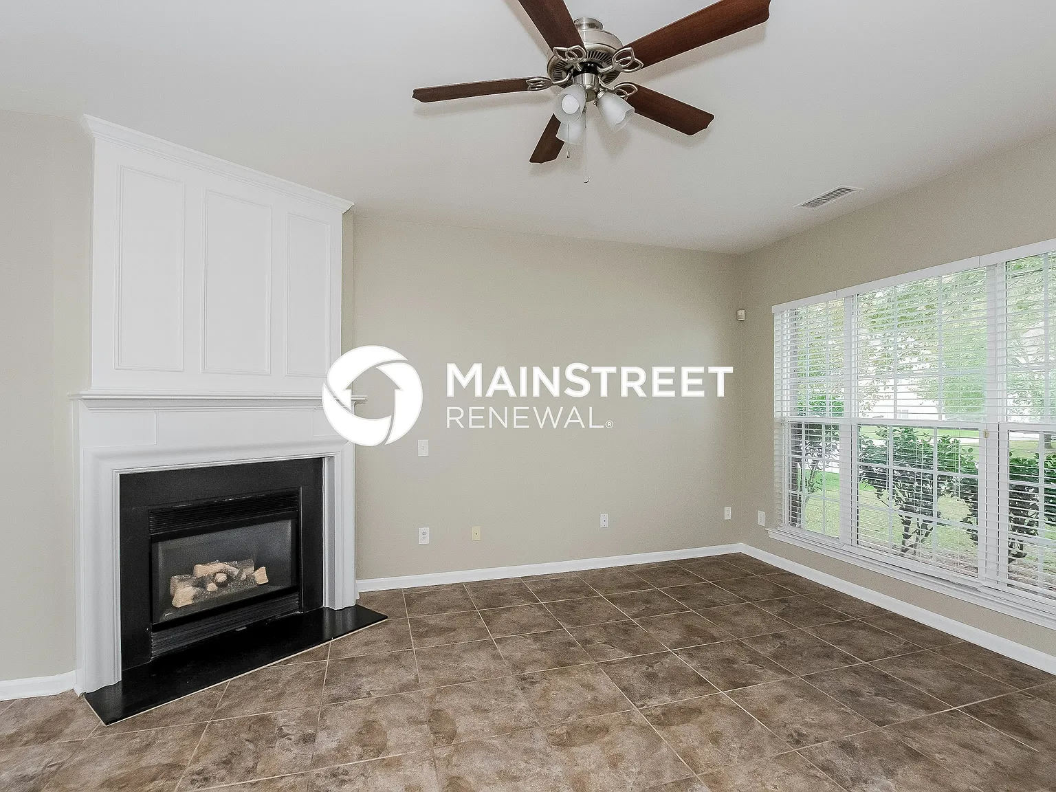 2517 Wingdale Dr — Photo 3