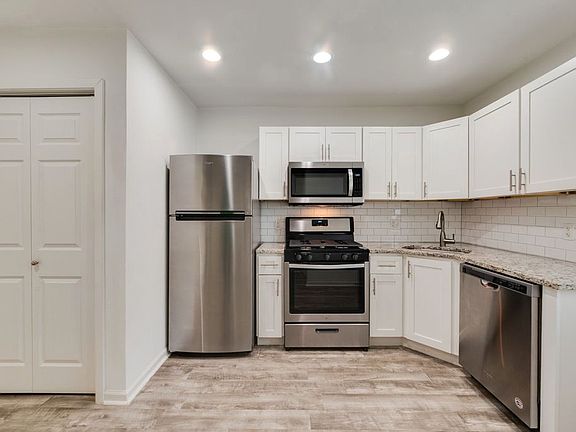4th image of 5054 W University Blvd APT A