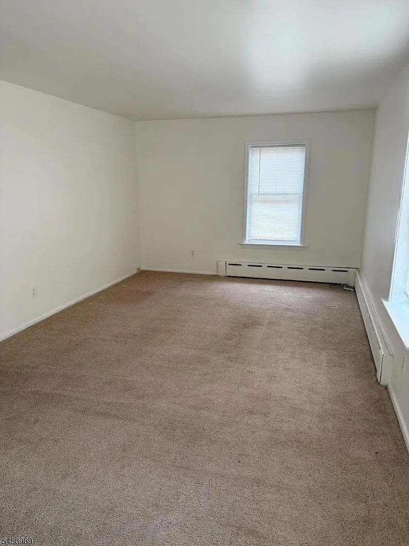 2 bed, 1.0 bath, $2,200 — Photo 2