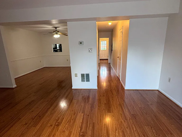 338 Nansemond St SE — Photo 6