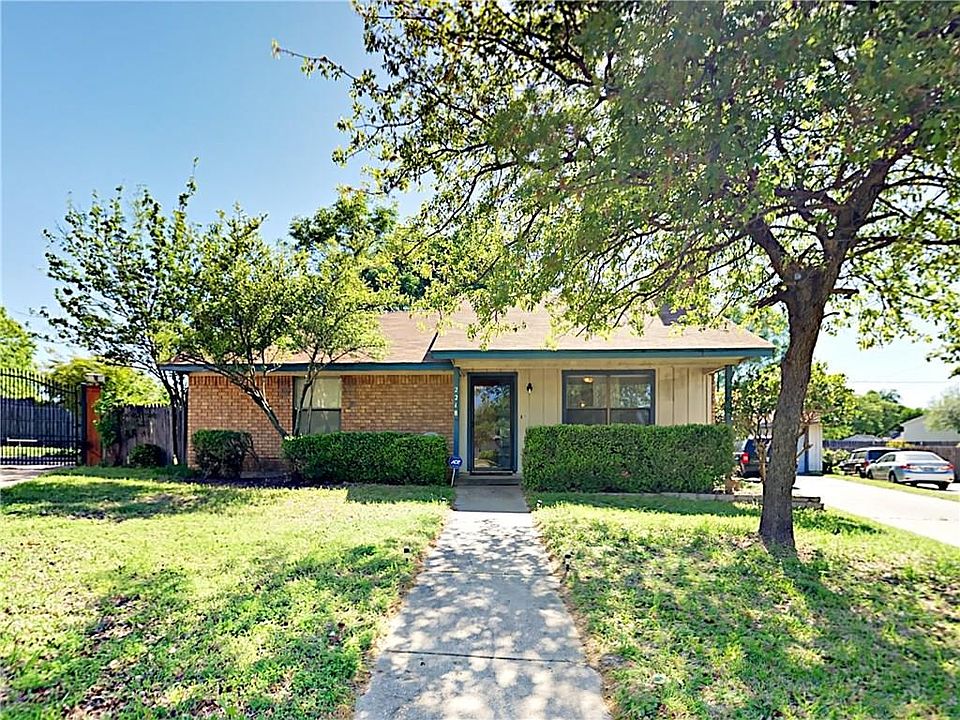 1st image of 2218 Windhurst Dr